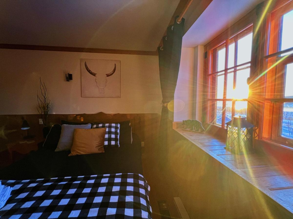 Auberge Au Poste De Traite Sainte-Famille Room photo